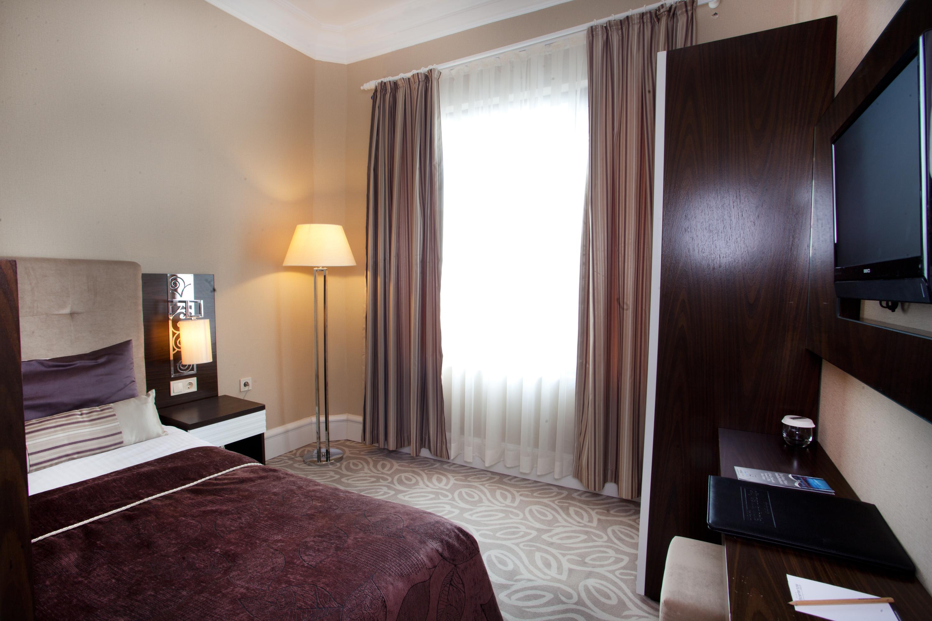 City Center Hotel Taksim Истанбул Екстериор снимка