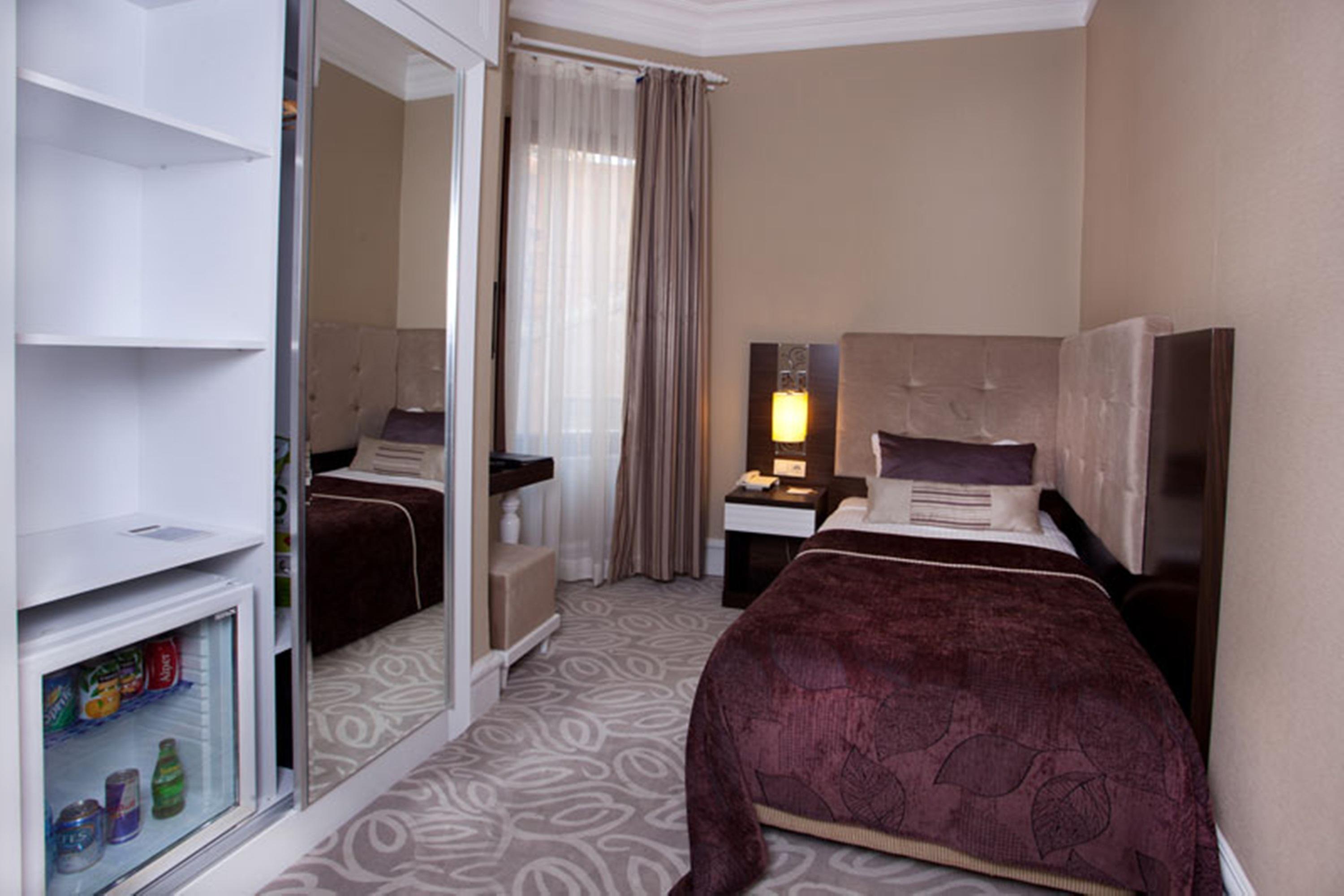 City Center Hotel Taksim Истанбул Екстериор снимка